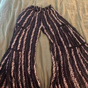 Black bell bottom pants